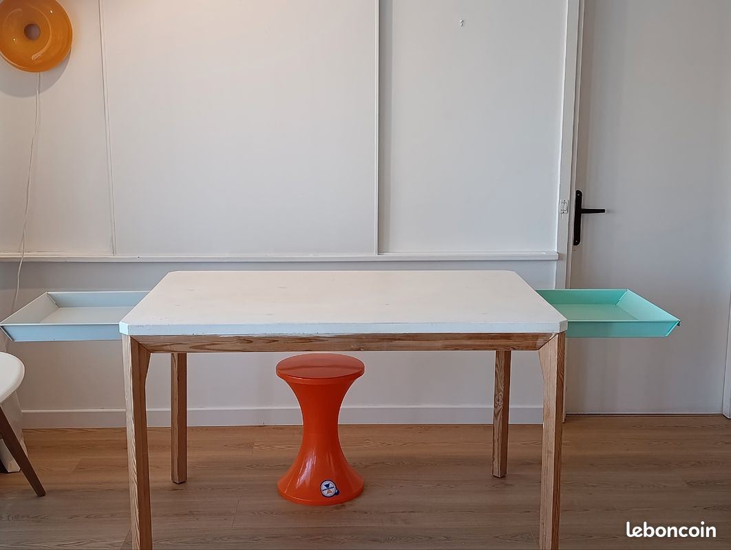 Table Ikea avec tiroirs (image 2)
