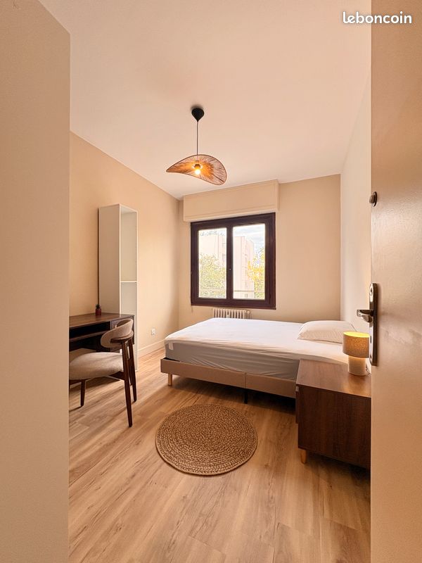 Appartement 5 pièces 90 m² · à Montpellier · 90 m² · 560 €/mois