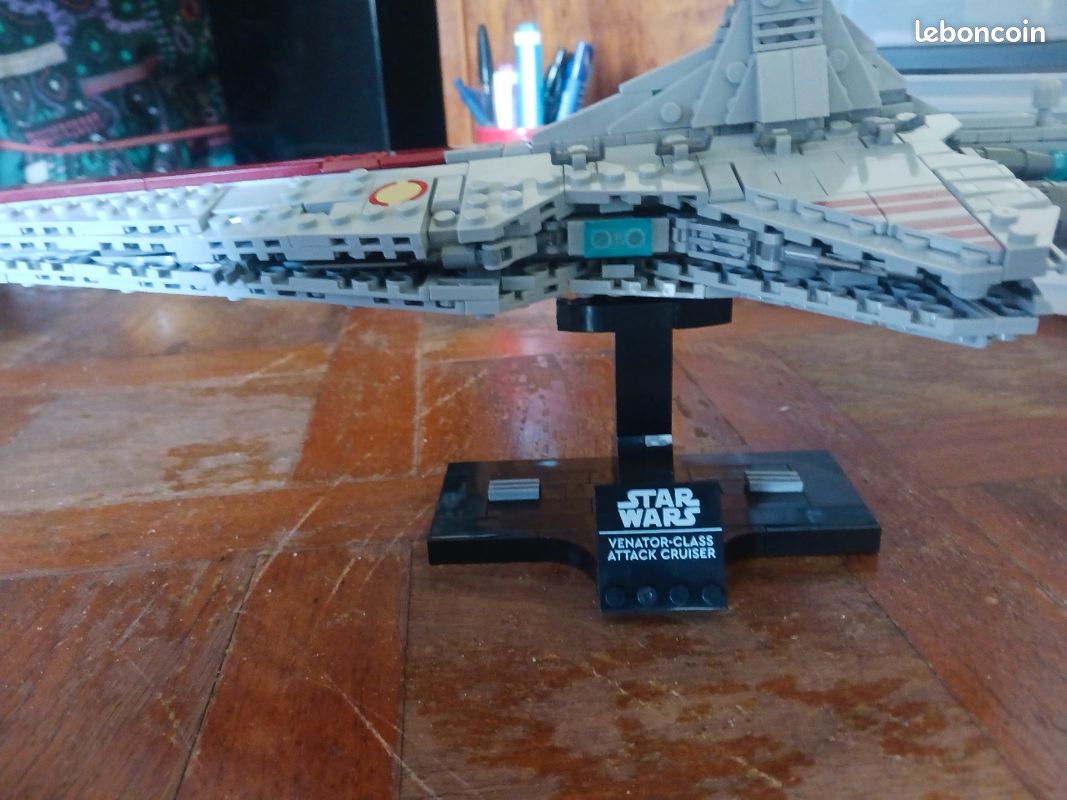 LEGO Star War - Le Croiseur d’Assaut de Classe Venator - 75441 (image 2)