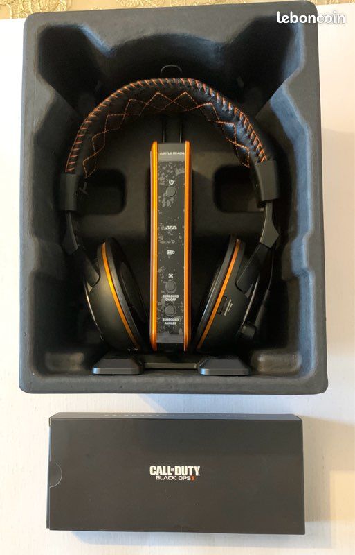 Micro-casque 'Call of Duty Black Ops Ear Force Tango Photo - Main Image