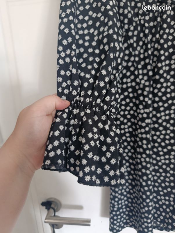 Robe fleurie femme taille M manches longues (image 2)