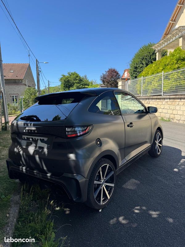 AIXAM - COUPE GTI - 2025 - Très bon état - Garantie Constructeur (image 2)