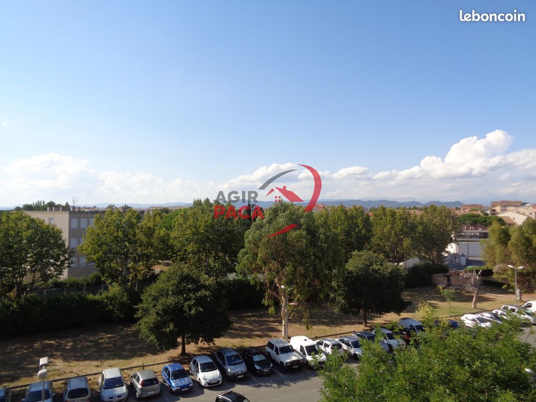 Appartement 3 pièces 55 m² · à Fréjus · 55 m² · 771 €