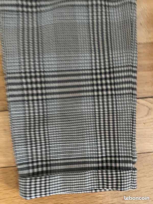 Pantalon ZARA à carreaux fins taille 36 (image 2)