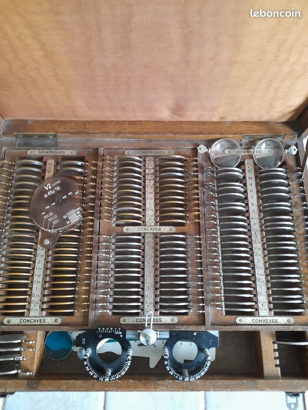 Ancien coffret de d ophtalmologie (image 2)