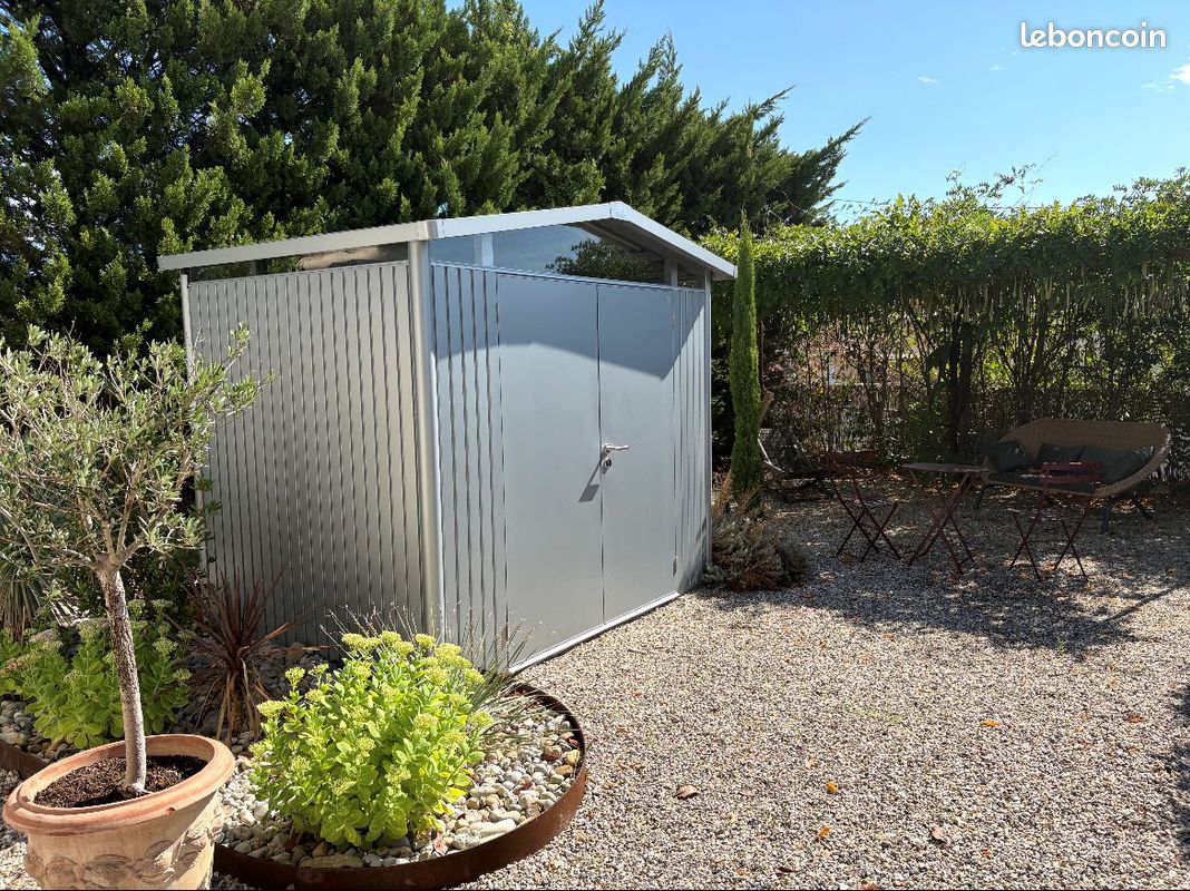 Appartement 1 pièce 22 m² · à Saint-Genis-Laval · 22 m² · 600 €/mois