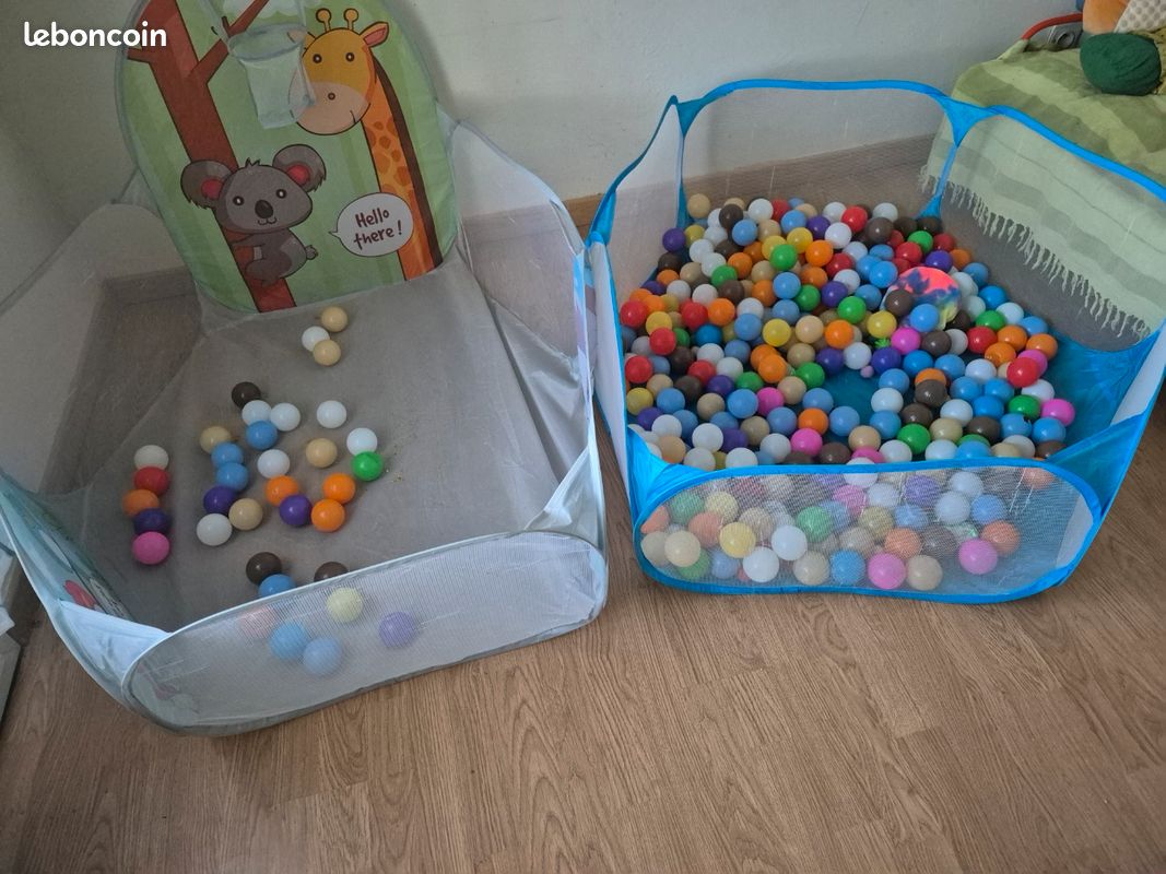 Vend parc à balles pour enfants (image 1)