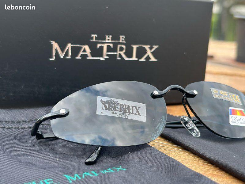 Lunettes polarisées matrix neo révolution modele 1 + pochette