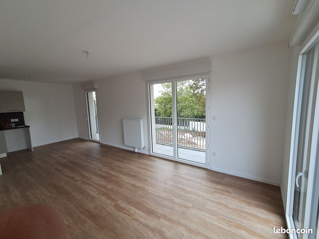 Appartement 3 pièces 68 m² · à Saint-Jean-de-la-Ruelle · 68 m² · 930 €