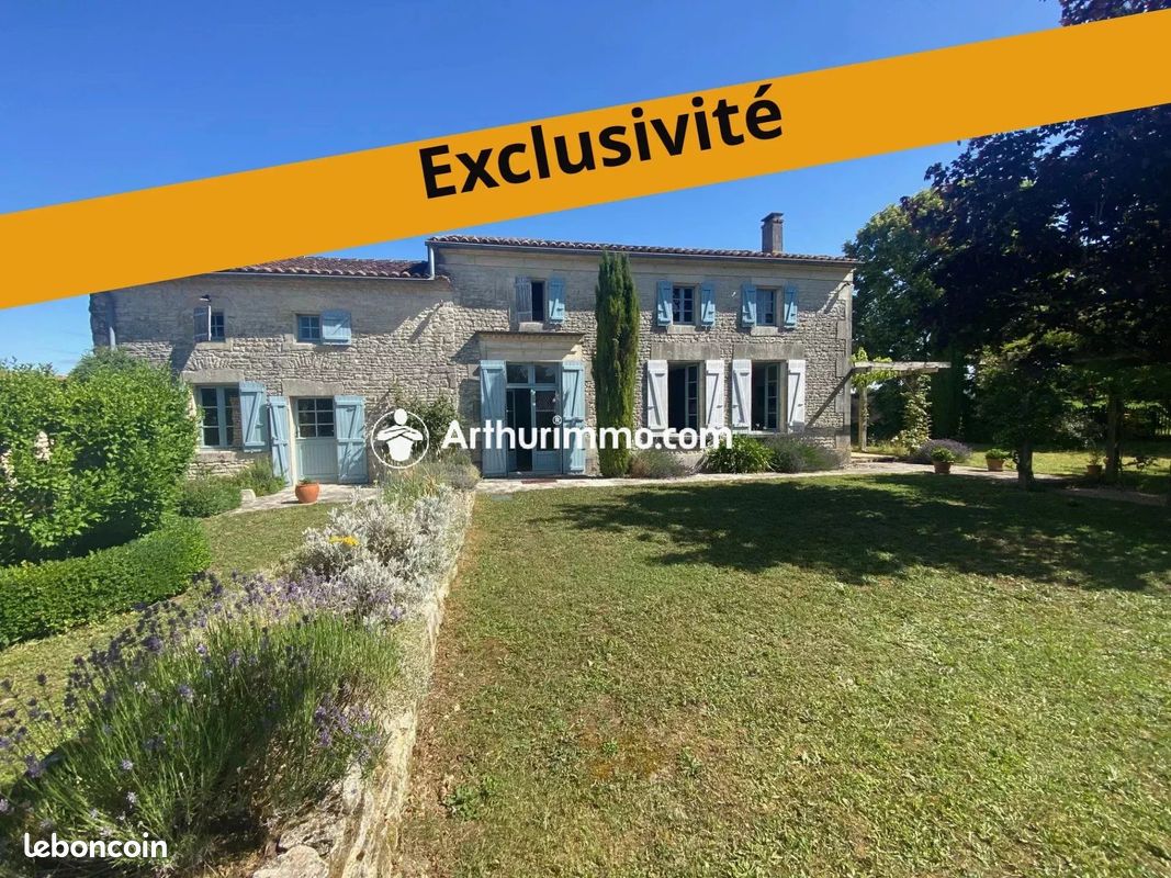 Maison 6 pièces 210 m² · à La Brousse · 210 m² · 211 000 €