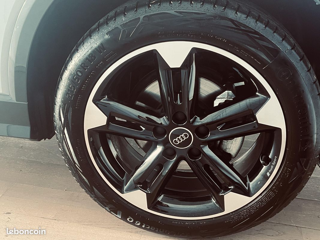 AUDI Q2 35 TFSI 150 S tronic 7 S line (image 7)