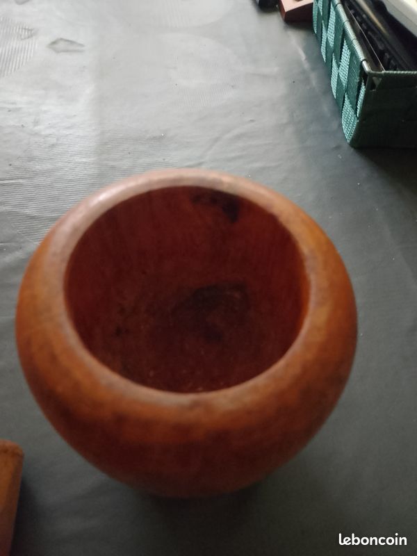 Pilon en olivier bois (image 1)
