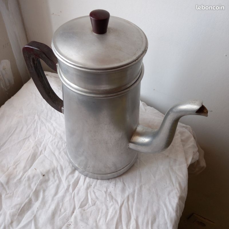 Ancienne Cafetière en aluminium (image 4)