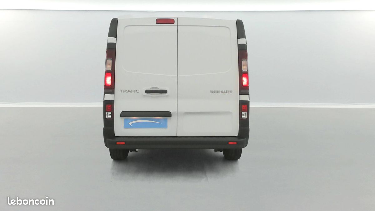 Renault trafic fgn l2h1 3000 kg blue dci 130 confort (image 4)