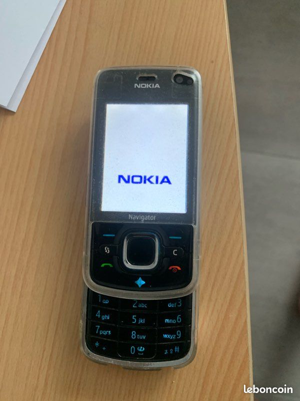 Téléphone Nokia 6210 navigator (image 2)