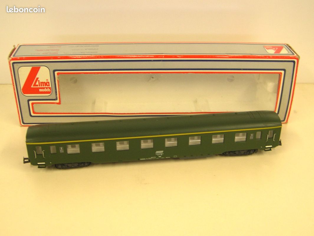 Voiture Train Lima HO 1ère Classe DEV Inox A9 - Référence 9113 - Année 1970 - Vintage