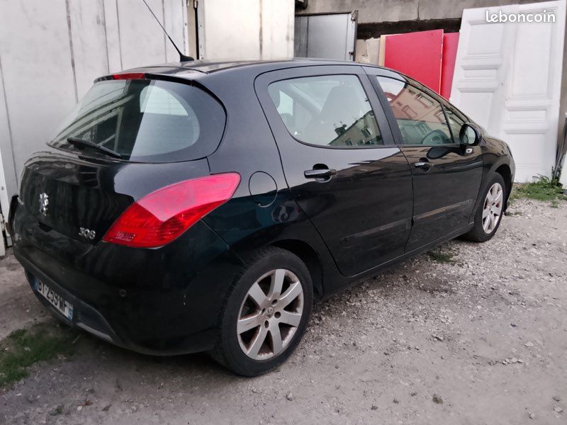 Peugeot 308 1.6 112ch (image 1)