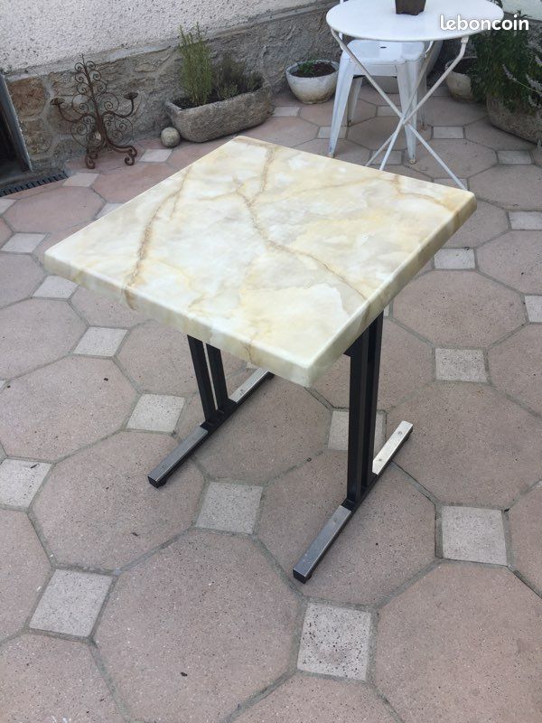 Table de bistro (image 1)