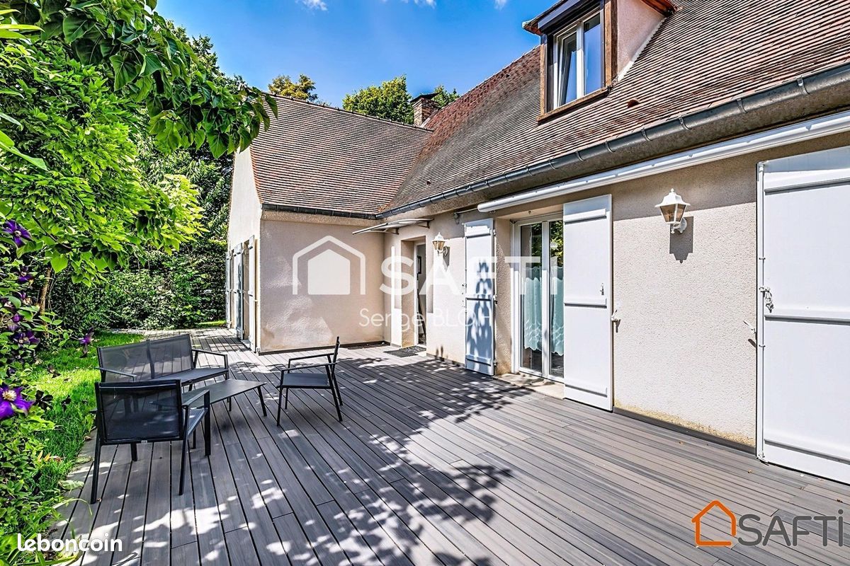 Maison 7 pièces 190 m² · à Chantilly · 190 m² · 780 000 €
