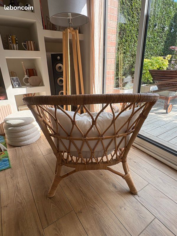 Fauteuil rotin IKEA Stockholm 2017 (image 5)
