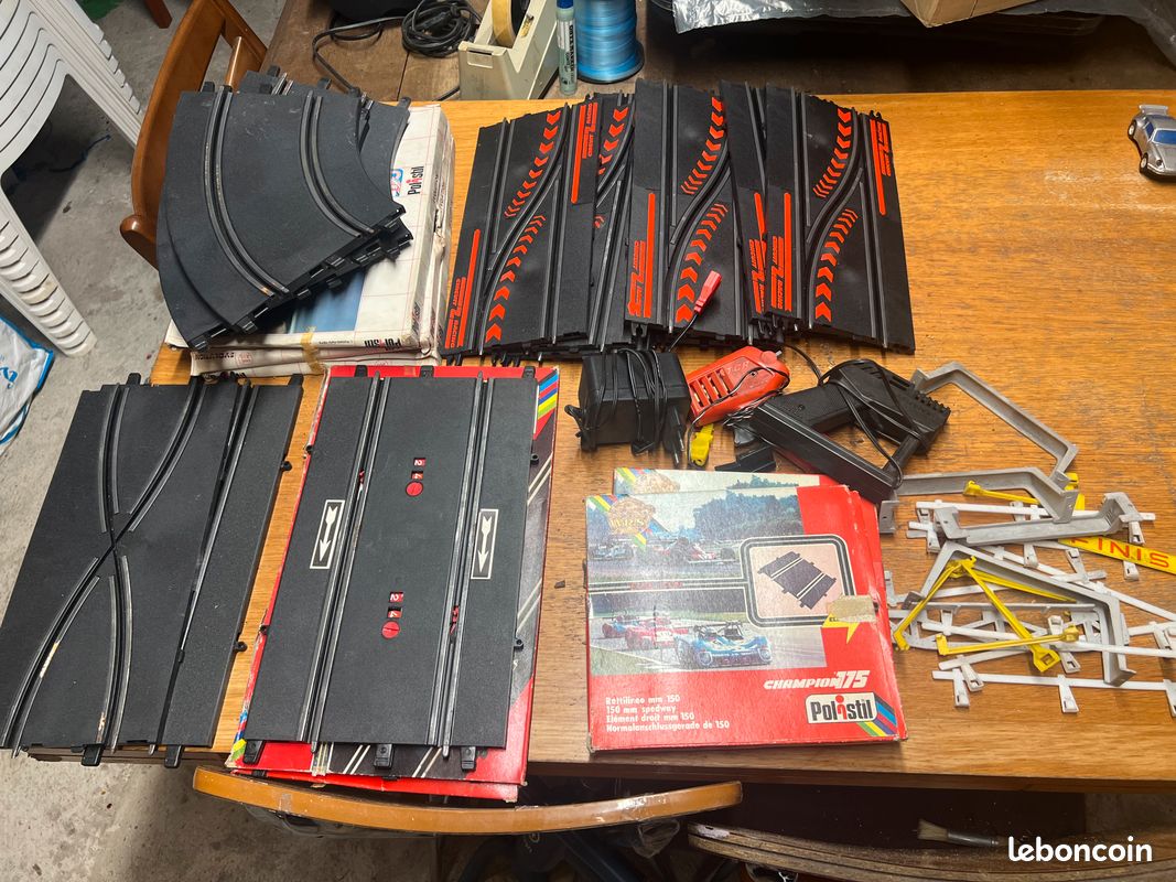 Lot de pièces pour circuit de voiture Pollistil (image 1)