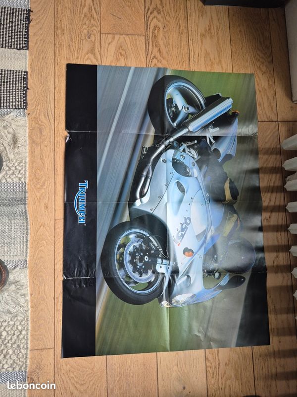 Triumph d'autonomie 955 i de 2004 poster brochure publicitaire constructeur (image 1)