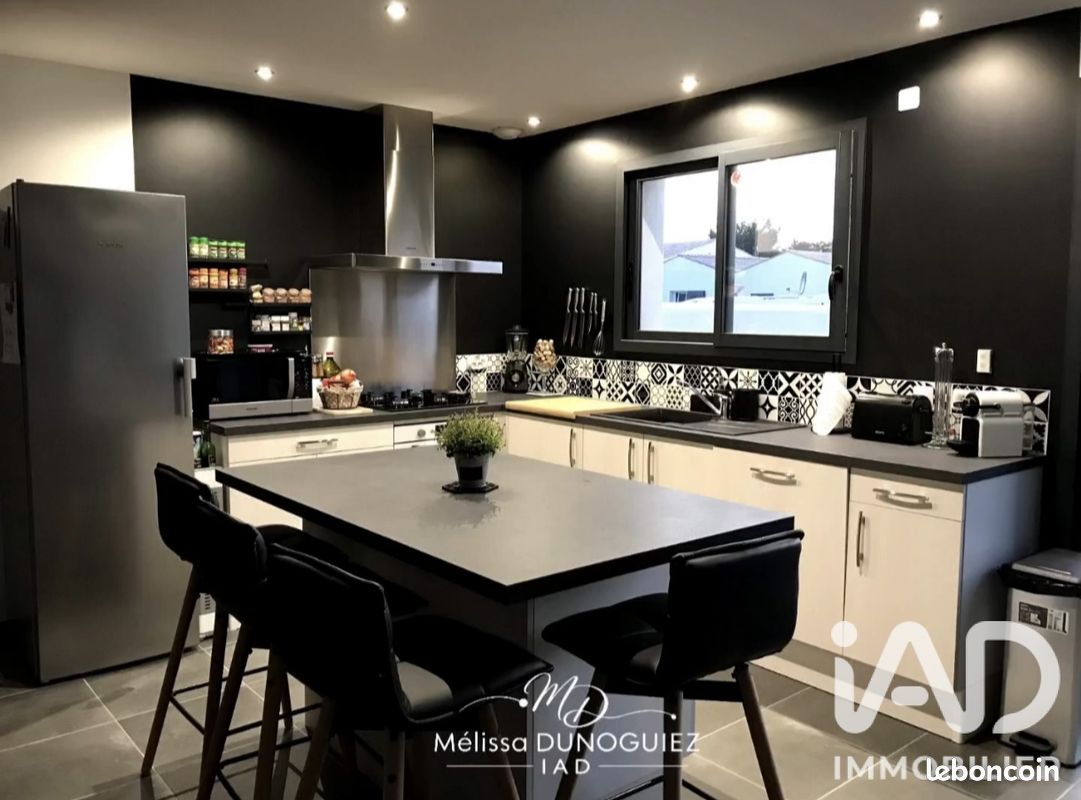 Maison 5 pièces 101 m² · à Saint-Xandre · 101 m² · 389 000 €