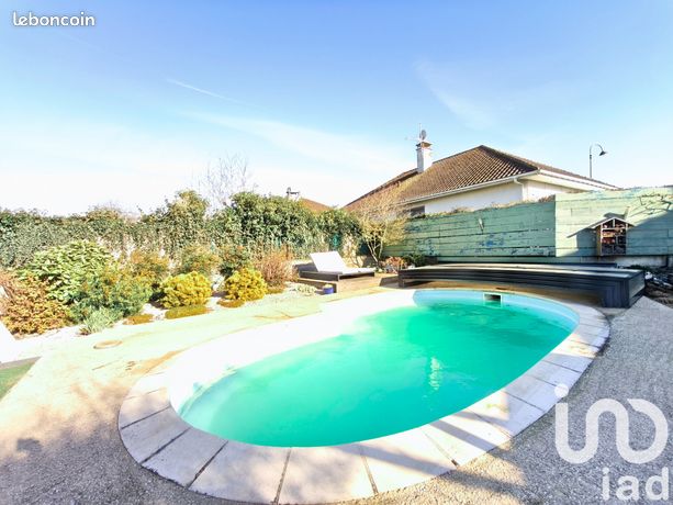Propriété 7 pièces 245 m²