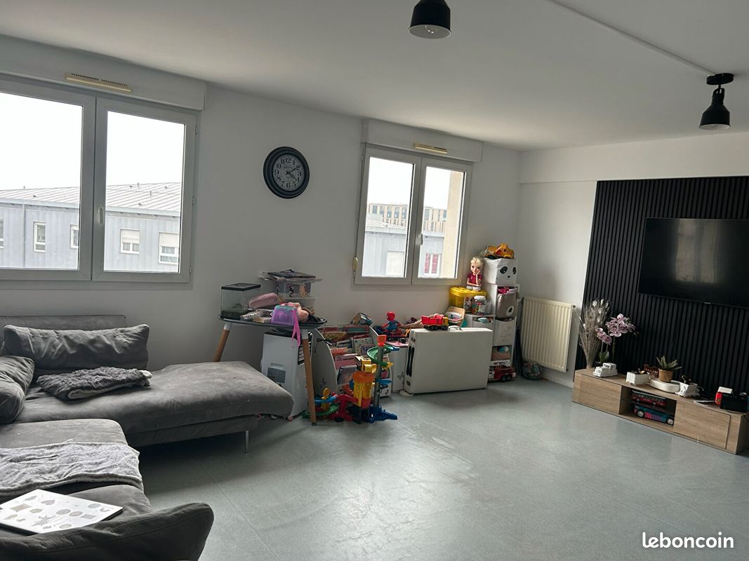 Appartement 4 pièces 93 m² · à Reims · 93 m² · 217 000 €