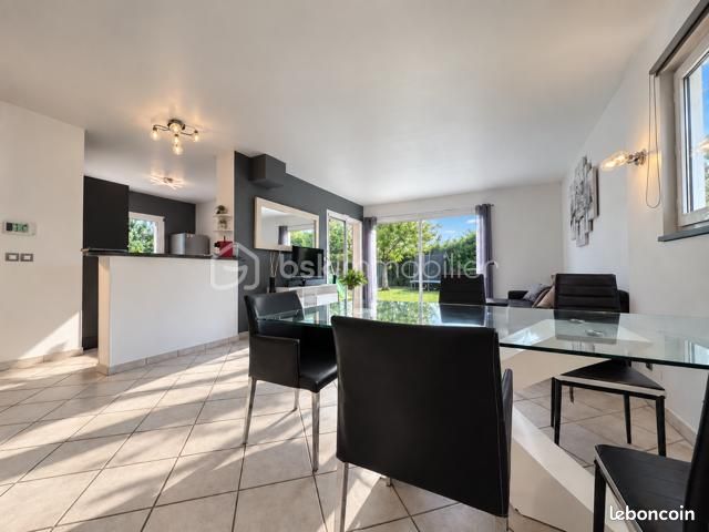 Maison 5 pièces 132 m² · à Saint-Sauveur · 132 m² · 439 000 €