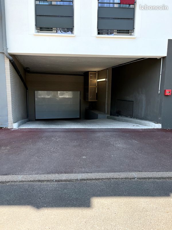Location Parking Verneuil (image 3)
