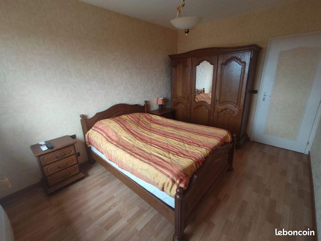 Ensemble chambre (lit + table chevet + armoire) (image 1)