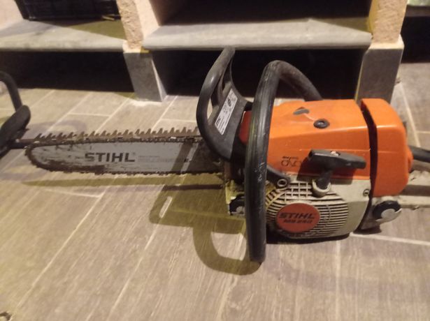 Chaine tronconneuse stihl d'occasion - Matériel et outils de bricolage -  leboncoin