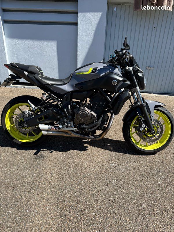 Yamaha MT07 (image 1)