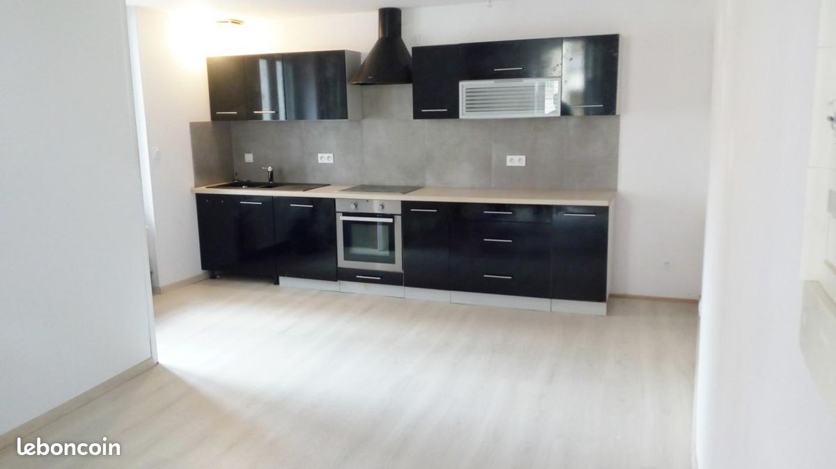 Appartement 3 pièces 74 m² · à Saint-Rambert-en-Bugey · 74 m² · 600 €/mois