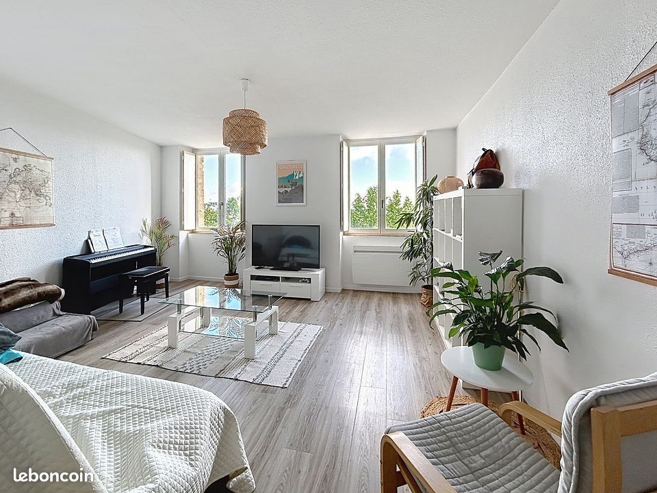 Appartement 2 pièces 48 m² · à Gaillac · 48 m² · 490 €
