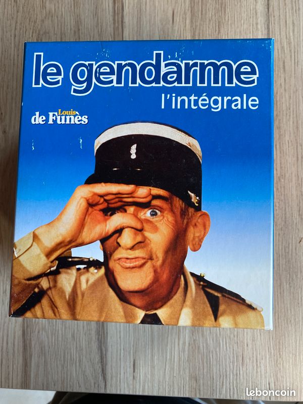 Intégrale les gendarmes VHS (image 1)