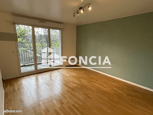 Appartement a louer  - 1 pièce(s) - 27.6 m2 - Surfyn