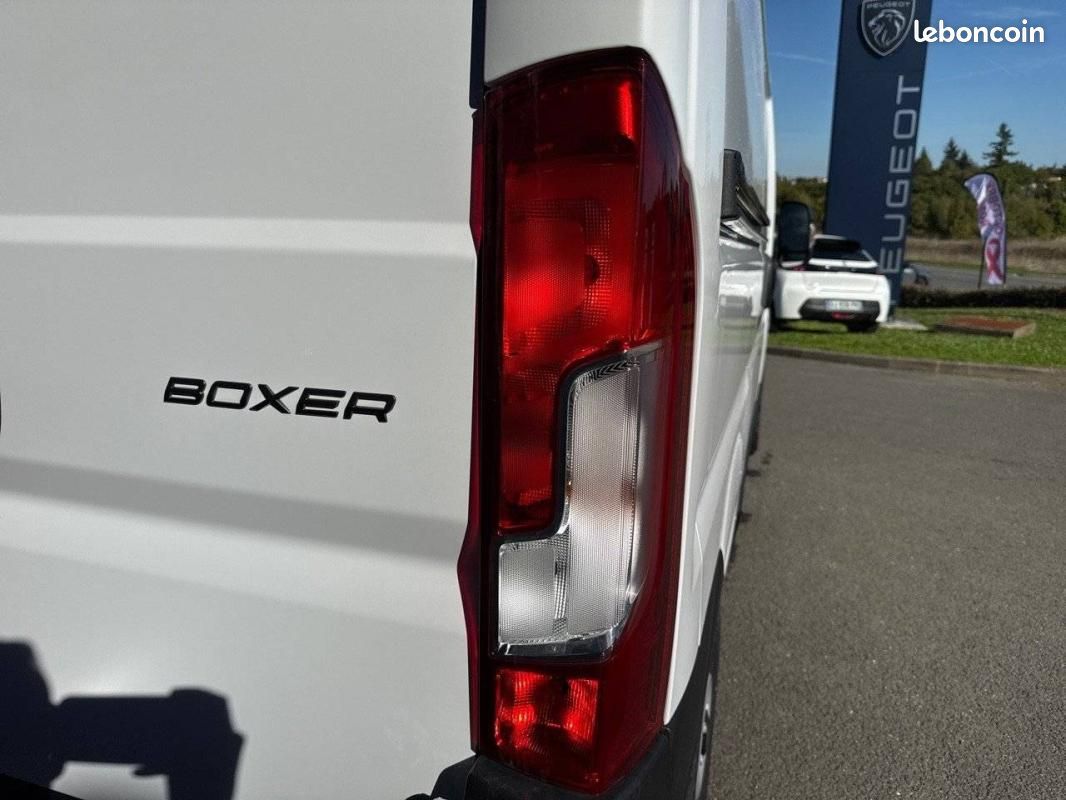Peugeot Boxer FOURGON FGN TOLE 3.3 T L2H2 140 S&S BVM6 (image 17)
