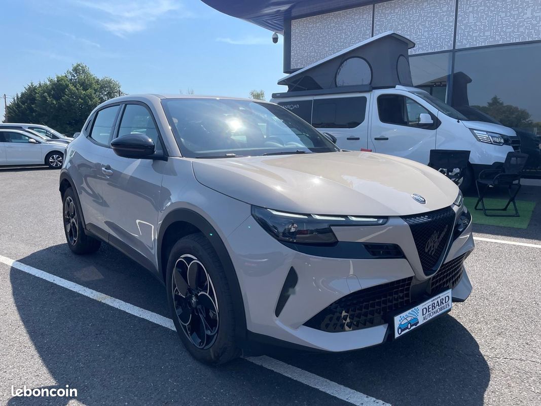 Alfa romeo JUNIOR ELETTRICA 156CH (image 2)