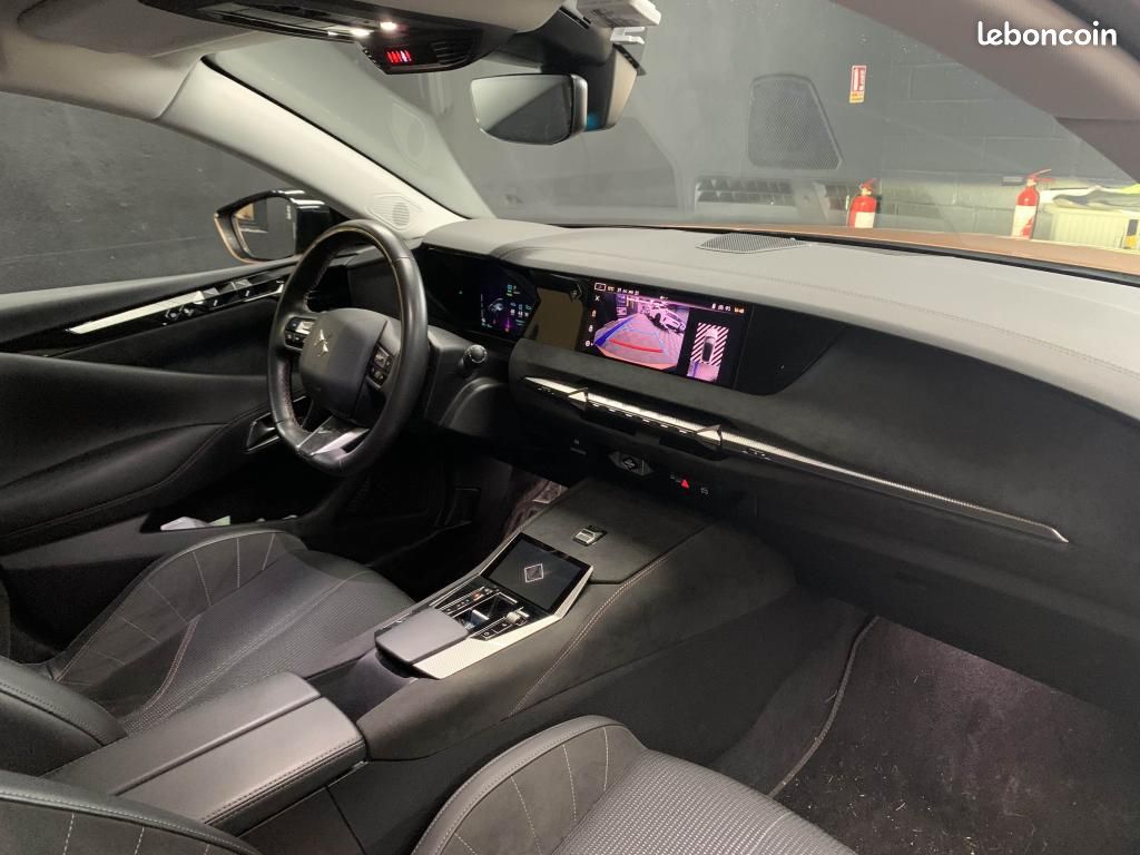 DS DS4 E-Tense - 225 Performance Line + / Caméra de recul/ CarPlay (image 12)