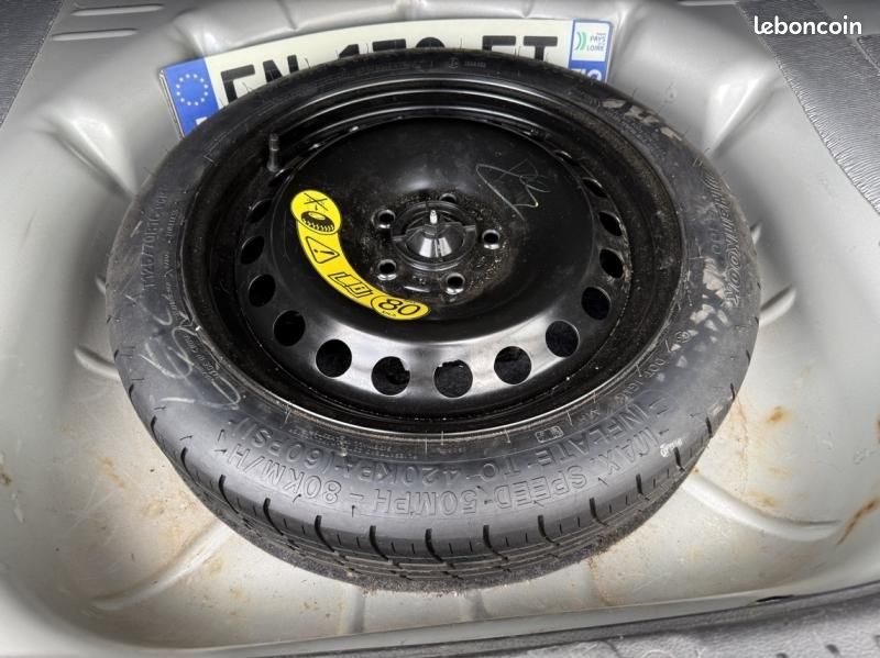 Ford Focus SW 1.5 TDCi 120ch Stop&Start Titanium (image 11)