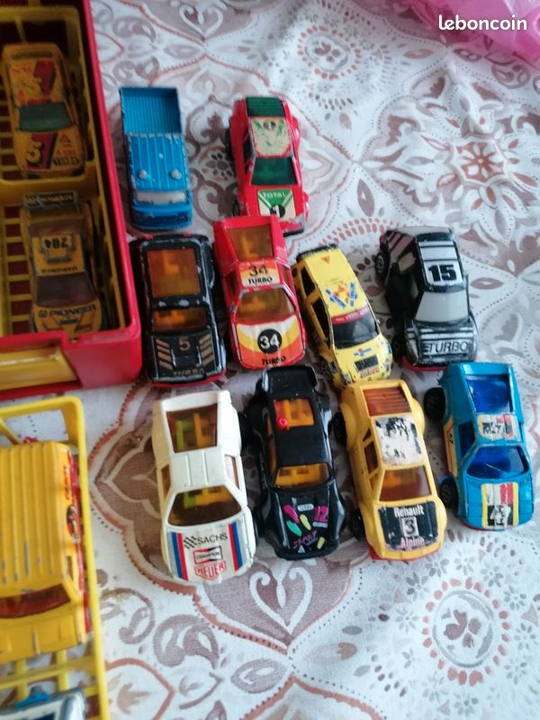 ANCIENNE RENAULT 4 JP4 Avec Zodiac Majorette sous Blister EUR 39,90 - FR