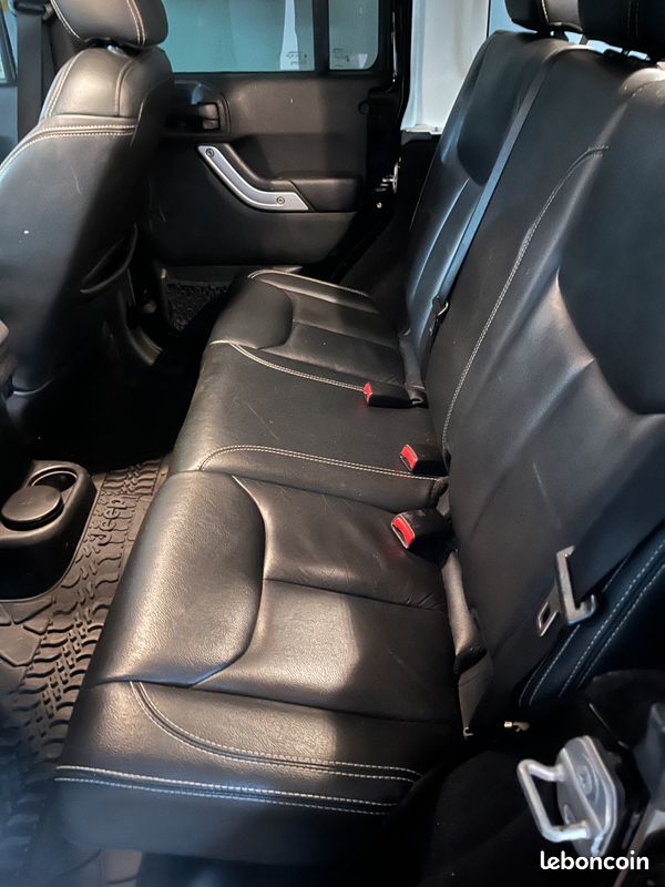 Jeep wrangler sahara 2.8 crd 200 cv boite automatique (image 4)