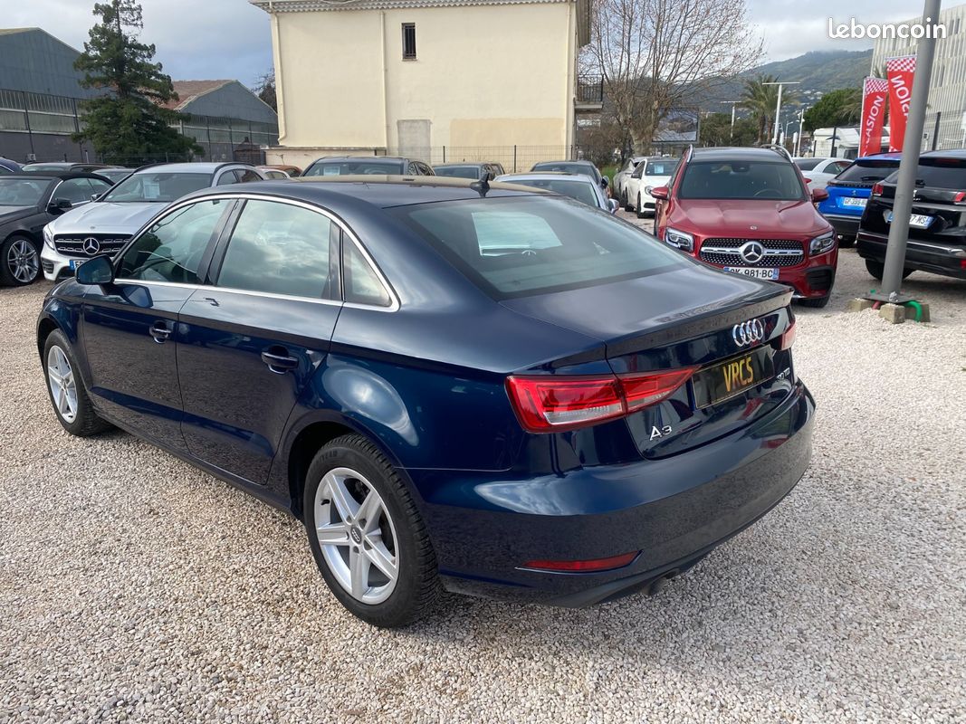 Audi A3 BERLINE BUSINESS 1.6 TDI Business line (image 3)