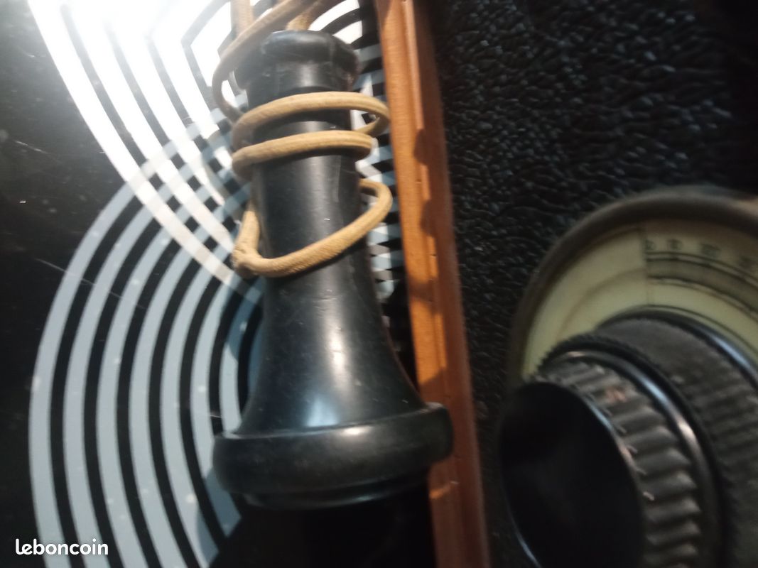 Ancien émetteur-récepteur Radio ROYCE Modèle 1-653B - Pour Pièces Ou Restauration, Ne Fonctionne Pas