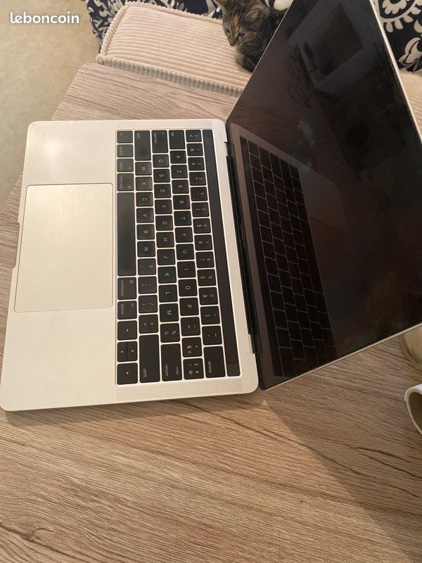 MacBook Pro Touchbar (image 6)