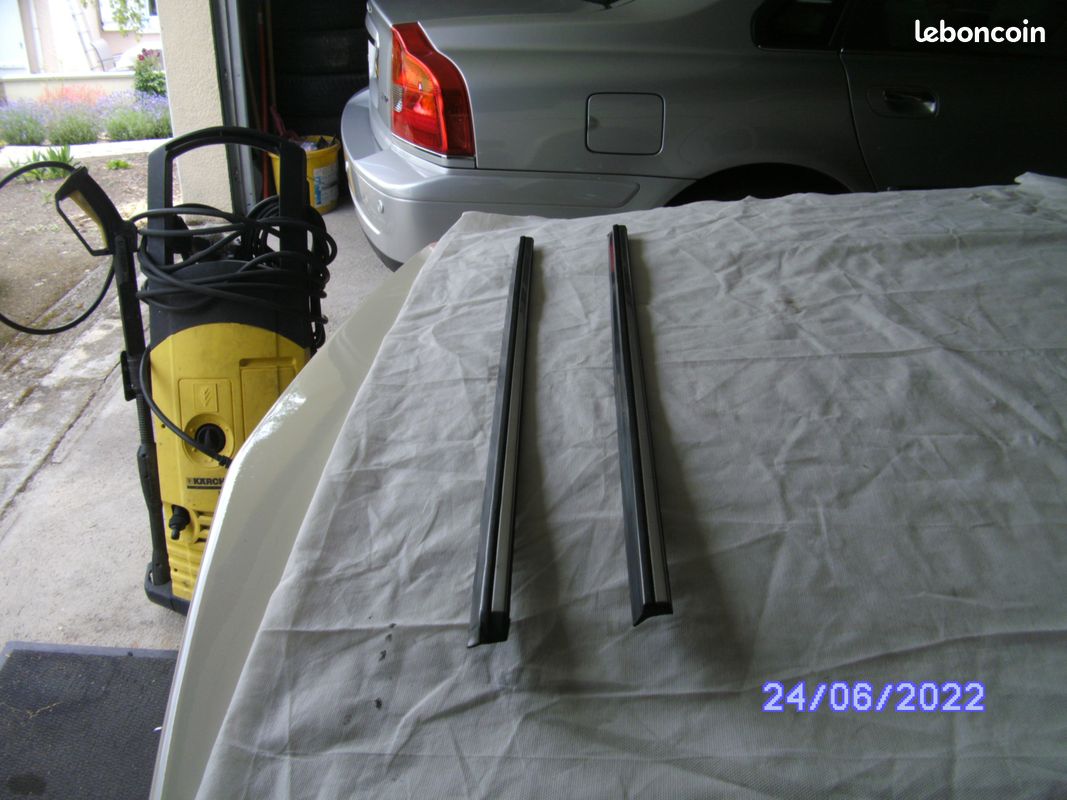Baguette Enjoliveur Volvo 240 – Pièce D'origine Référence 1392032, Neuve