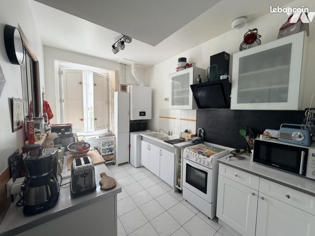 Duplex 92 m² FONTENAY LE COMTE (image 4)