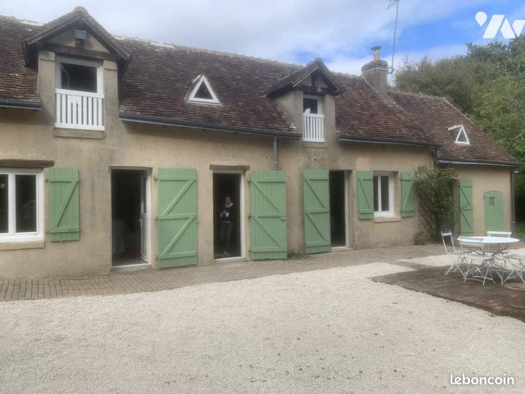 Maison 6 pièces 143 m² · à Épuisay · 143 m² · 230 000 €